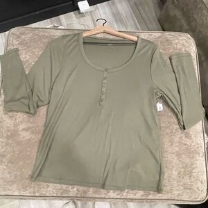 Old Navy Sage Green Long Sleeve Top